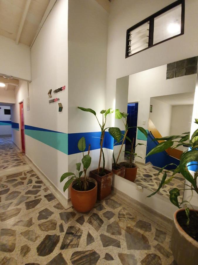 ميديلين La Playa Hostel & Rooftop المظهر الخارجي الصورة