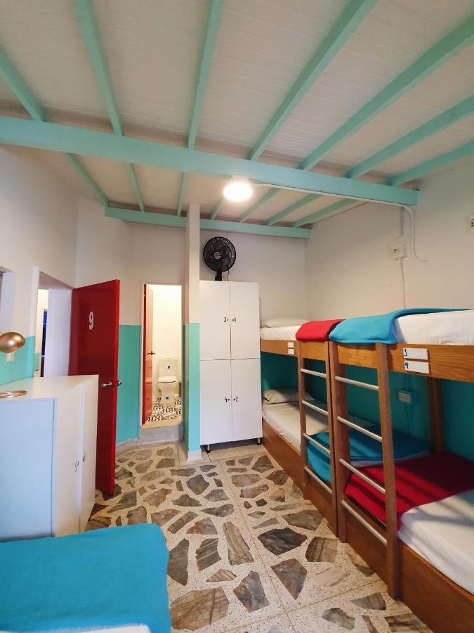 La Playa Hostel & Rooftop ميديلين المظهر الخارجي الصورة
